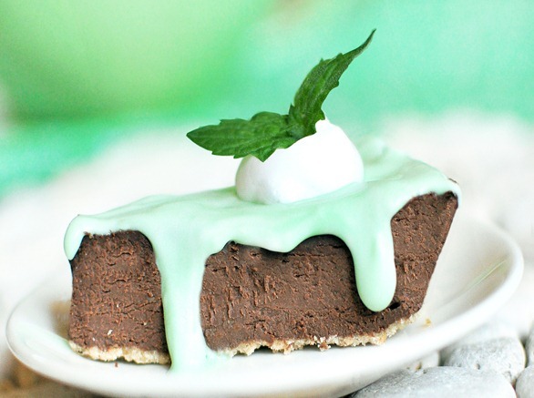 Mint Chocolate Fudge Pie ( R E C I P E )