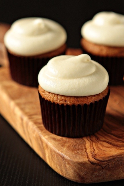Pumpkin Spice Cupcakes on We Heart Ithttp